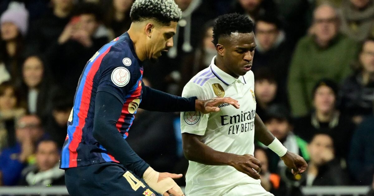 زلزال في الأولمبيكو.. ريال مدريد يقلب الطاولة على روما في 7 دقائق ويخطف انتصاراً تاريخياً برباعية قاتلة - صورة مميزة زلزال في الأولمبيكو.. ريال مدريد يقلب الطاولة على روما في 7 دقائق ويخطف انتصاراً تاريخياً برباعية قاتلة