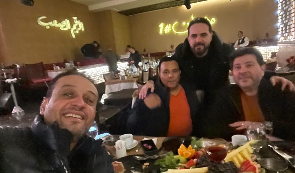 د. احمد ايوب يستعد لتكريمه ببيروت
