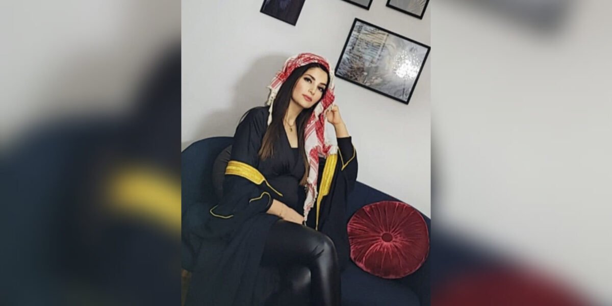 ليدي سارة .شخصية تثير وسائل ( السوشيل ميديا ) غناء