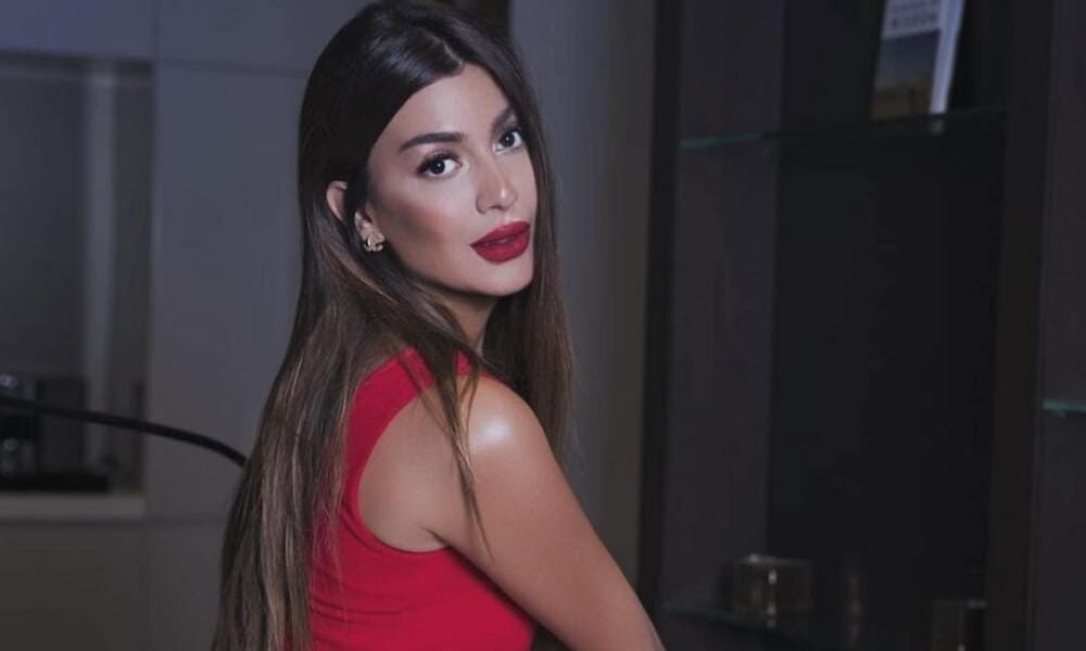 أسباب جعلت زينة لؤي فاشينيستا أنيقة وجريئة - صورة مميزة صورة مميزة: أسباب جعلت زينة لؤي فاشينيستا أنيقة وجريئة