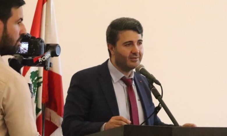 أنطوان يزبك لن ينقطع الوتر لأحمد دهيني رواية خارقة تجمع بين الفلسفة والحب والمافيا