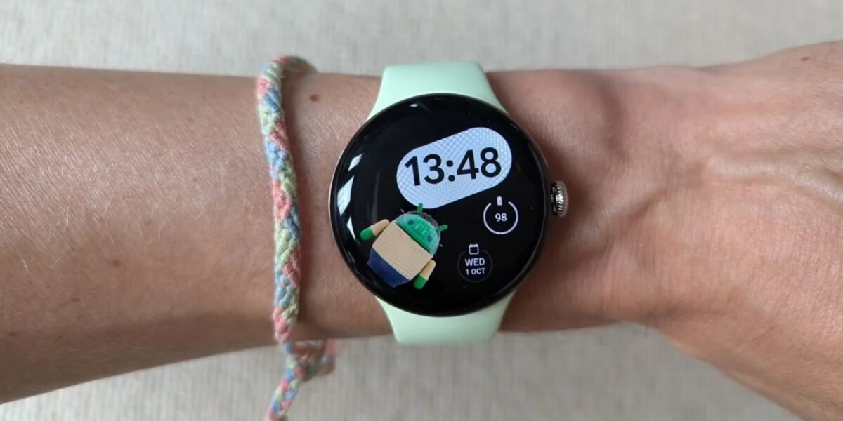 تعمل Google على تسهيل تحويل الة الذاتية إلى وجه ساعة Wear OS فريد وممتع - صورة مميزة صورة مميزة: تعمل Google على تسهيل تحويل الة الذاتية إلى وجه ساعة Wear OS فريد وممتع