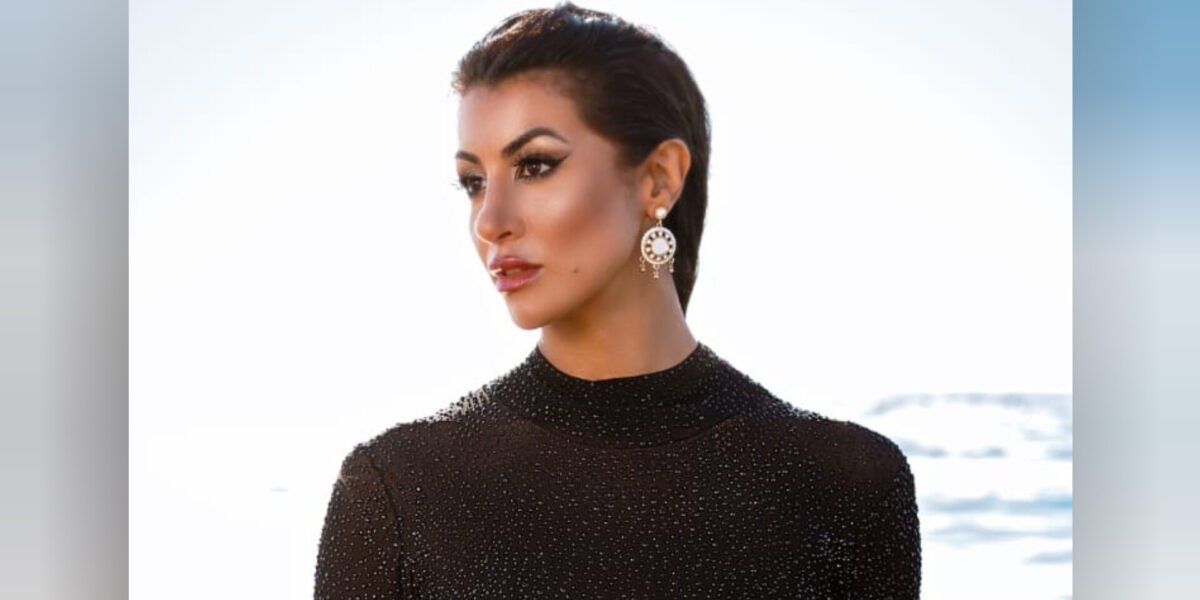 زينة حلبي تخطف الأنظار في أحدث إطلالاتها
