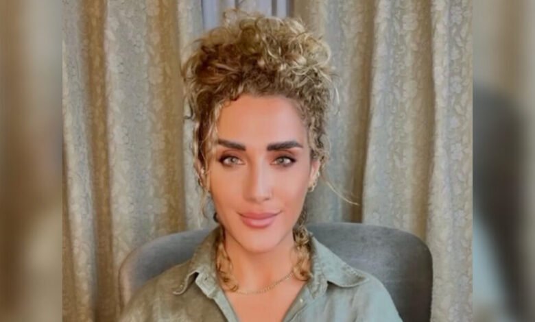 سالي بسمة تعبر عن وقفتها التضامنية مع القضية الفلسطينية